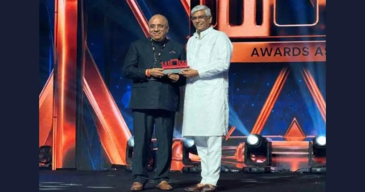 मीडिया और एक्सपीरिएंशियल इकोनॉमी में योगदान के लिए डॉ. अनुराग बत्रा को केंद्रीय मंत्री गजेंद्र सिंह शेखावत ने सम्मानित किया