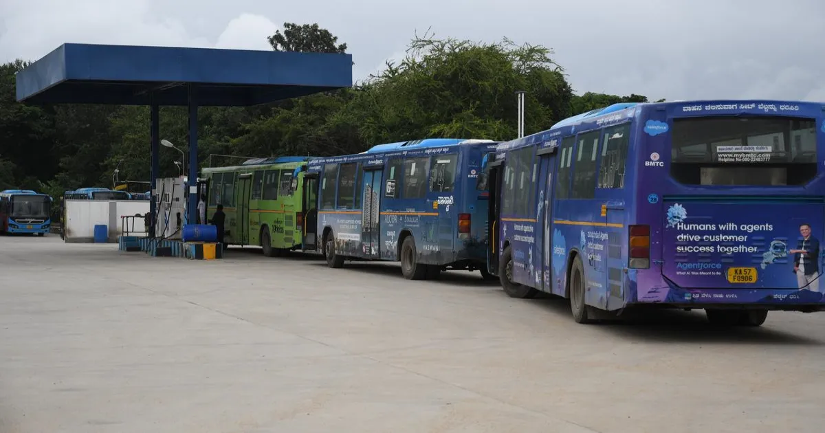 बेंगलुरु में दर्दनाक हादसा: स्कूटी से फिसली बच्ची, BMTC बस की चपेट में आकर मौत
