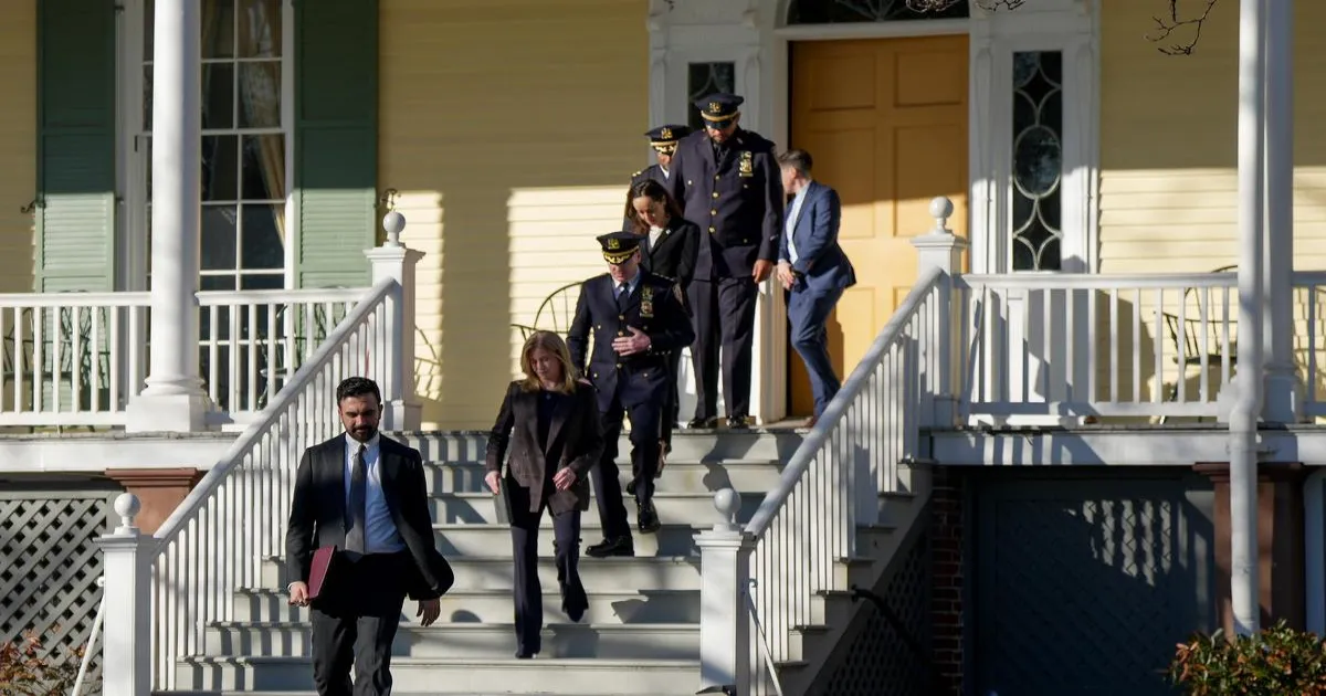 न्यूयॉर्क पुलिस ने मामदानी निवास के पास विस्फोटक फेंके जाने की घटना को ISIS-प्रेरित आतंकवाद’ माना