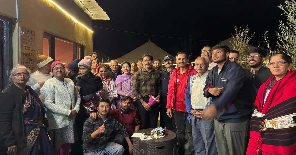 लेह में फंसे हैदराबाद के 30 पर्यटक, उड़ानों के रद्द होने से बढ़ी मुश्किलें