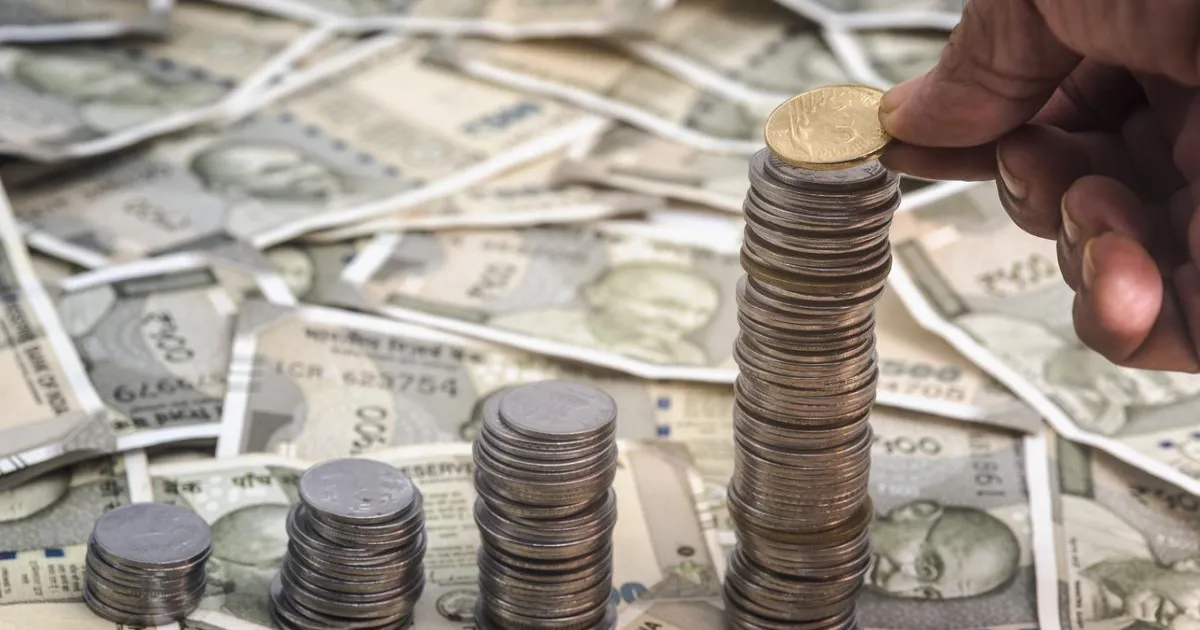 rupee-recovers-75-paise-closes-at-88.06-against-us-dollar