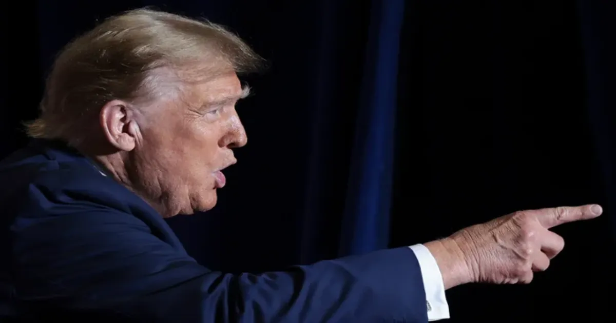 ट्रम्प ने डेमोक्रेट सांसदों के खिलाफ मृत्युदंड का प्रस्ताव रखा, जिन्होंने सेना को अवैध आदेशों का पालन न करने के लिए कहा