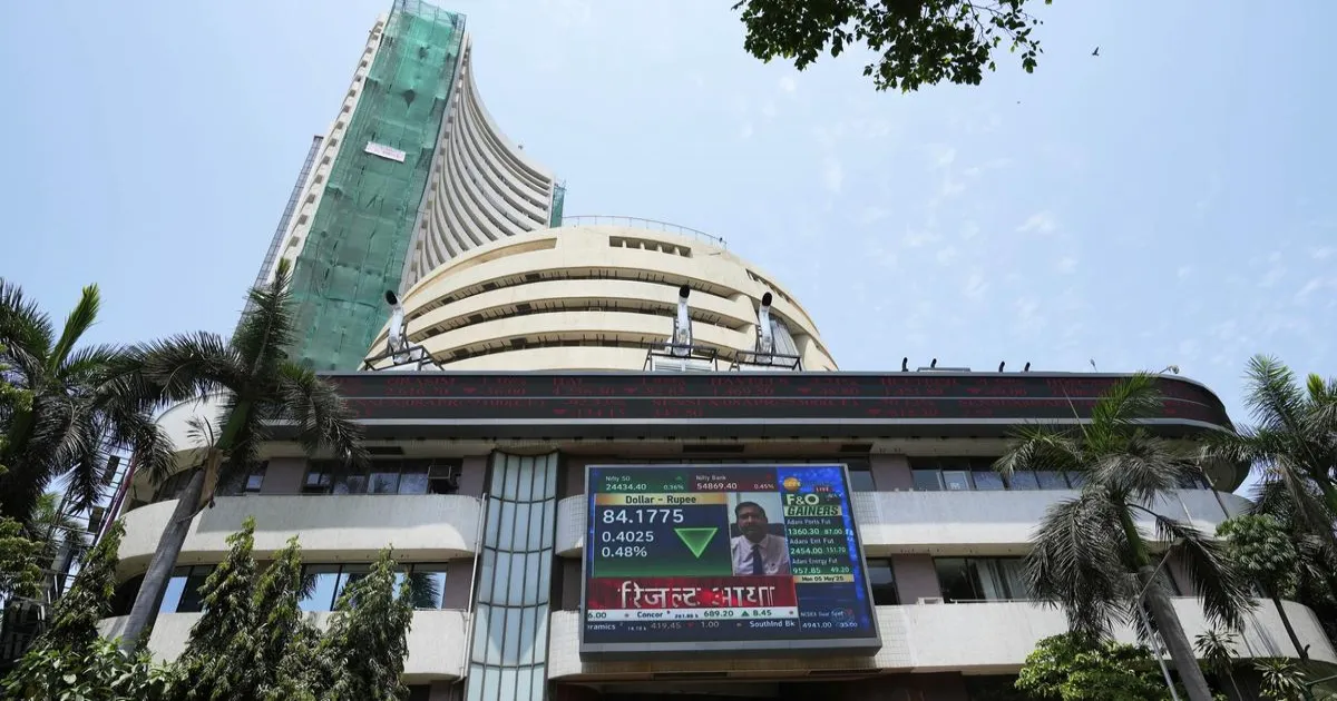 stock-markets-tumble-sensex-nifty-decline-1-percent