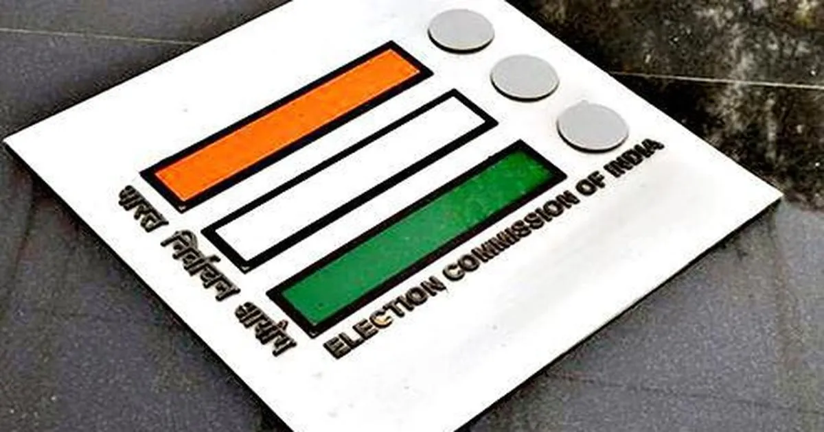 sc-slams-election-commission-for-mechanical-responses