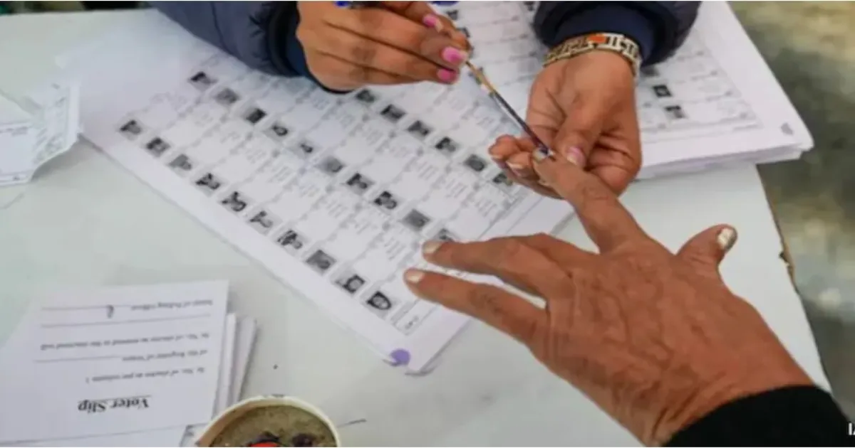 मतदाता सूची में मृत घोषित होने पर टीएमसी नेता ने श्मशान में मांगे अपने अंतिम संस्कार