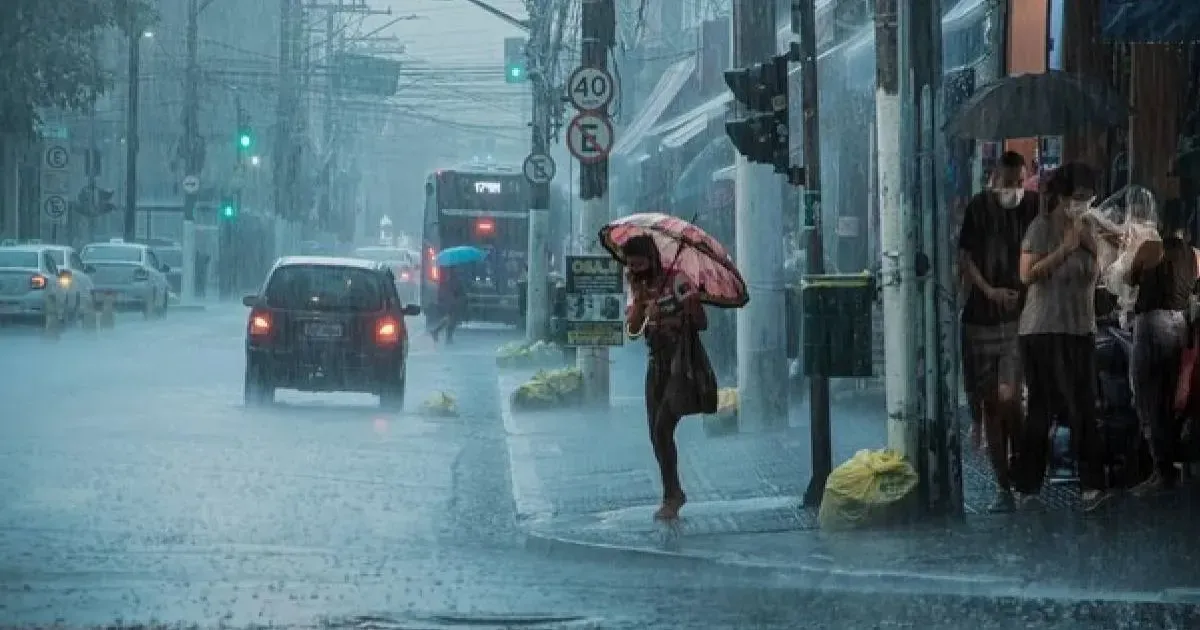 IMD का अलर्ट: पहाड़ी राज्यों में बारिश-बर्फबारी, कई इलाकों में बढ़ेगा तापमान