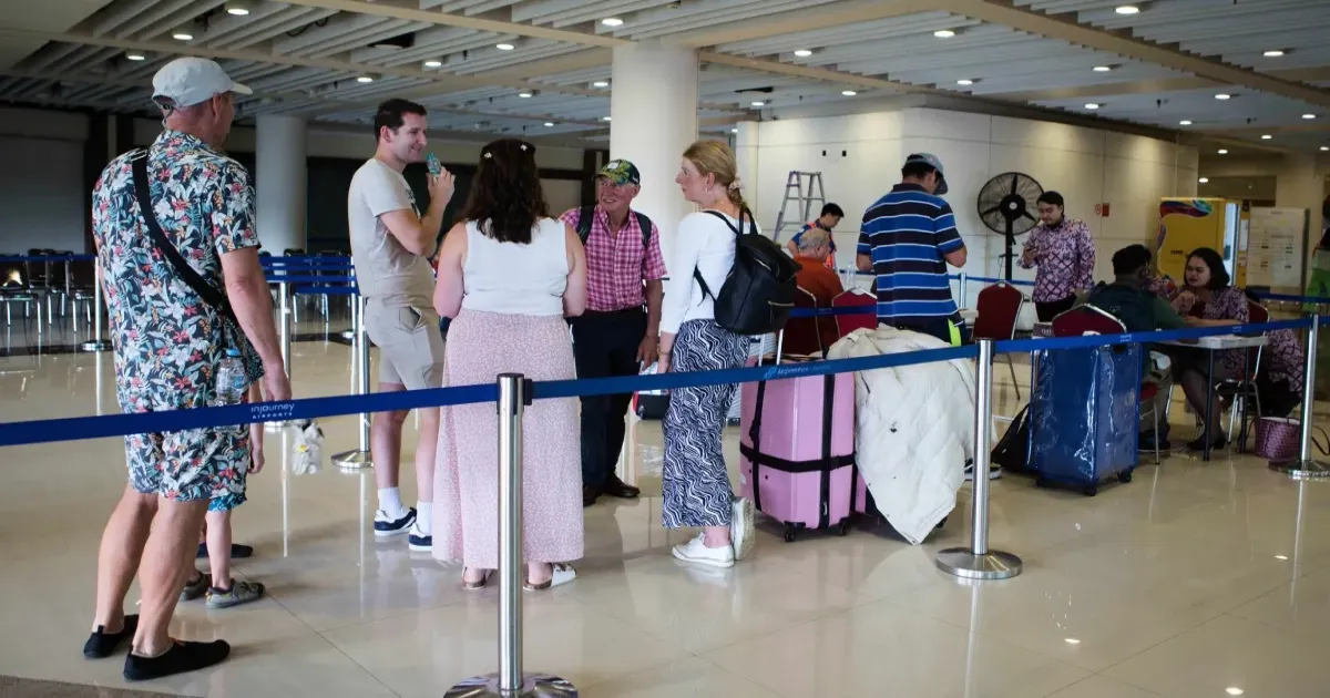 अमेरिका ने इज़राइल समेत एक दर्जन से अधिक पश्चिम एशियाई देशों से नागरिकों को तुरंत निकलने की सलाह दी