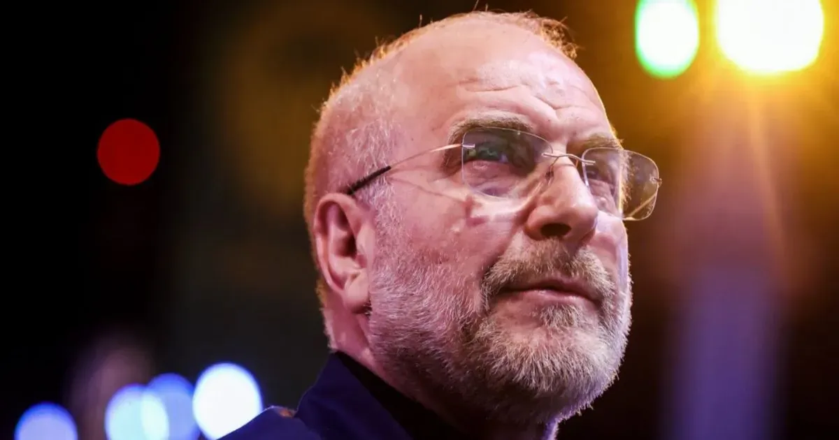 होर्मुज़ जलडमरूमध्य पर ईरान की सख्ती: जहाजों के लिए अनुमति और तय मार्ग अनिवार्य