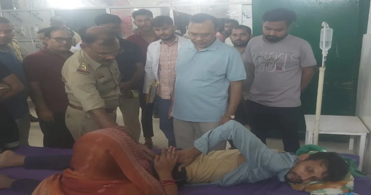 उत्तर प्रदेश में दुर्गा पूजा पंडाल के बाहर तेज रफ्तार कार का कहर, तीन की मौत, चार घायल