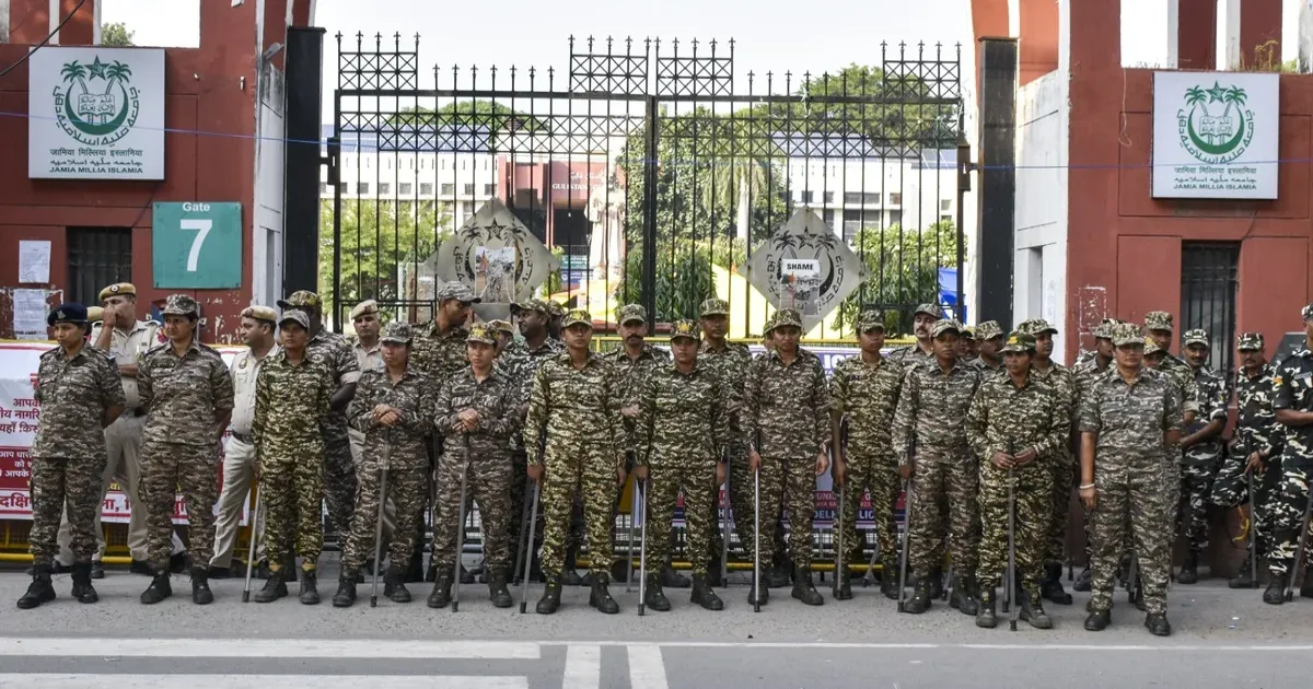 जामिया में छात्रसंघ चुनाव बहाली की समयसीमा तय, 15 मई 2027 तक बनेगा संविधान; 2 नवंबर से ऑफलाइन कक्षाएं शुरू
