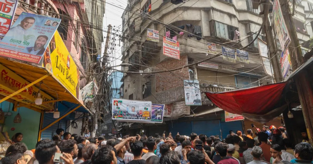 बांग्लादेश में 5.7 तीव्रता के भूकंप से 10 की मौत, सैकड़ों घायल