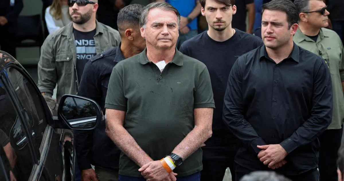 ब्राज़ील के पूर्व राष्ट्रपति बोल्सोनारो को हर्निया सर्जरी के लिए जेल से बाहर जाने की अनुमति