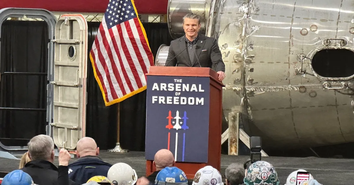 कैरेबियन सागर में कथित ड्रग नाव पर अमेरिकी सैन्य हमला, 3 लोगों की मौत