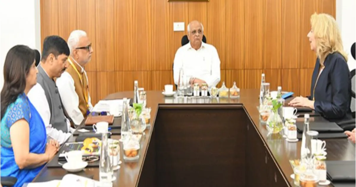 गुजरात के मुख्यमंत्री भूपेंद्र पटेल ने सेमीकंडक्टर पारिस्थितिकी तंत्र को बढ़ावा देने के लिए उद्योग प्रतिनिधियों से बैठक की