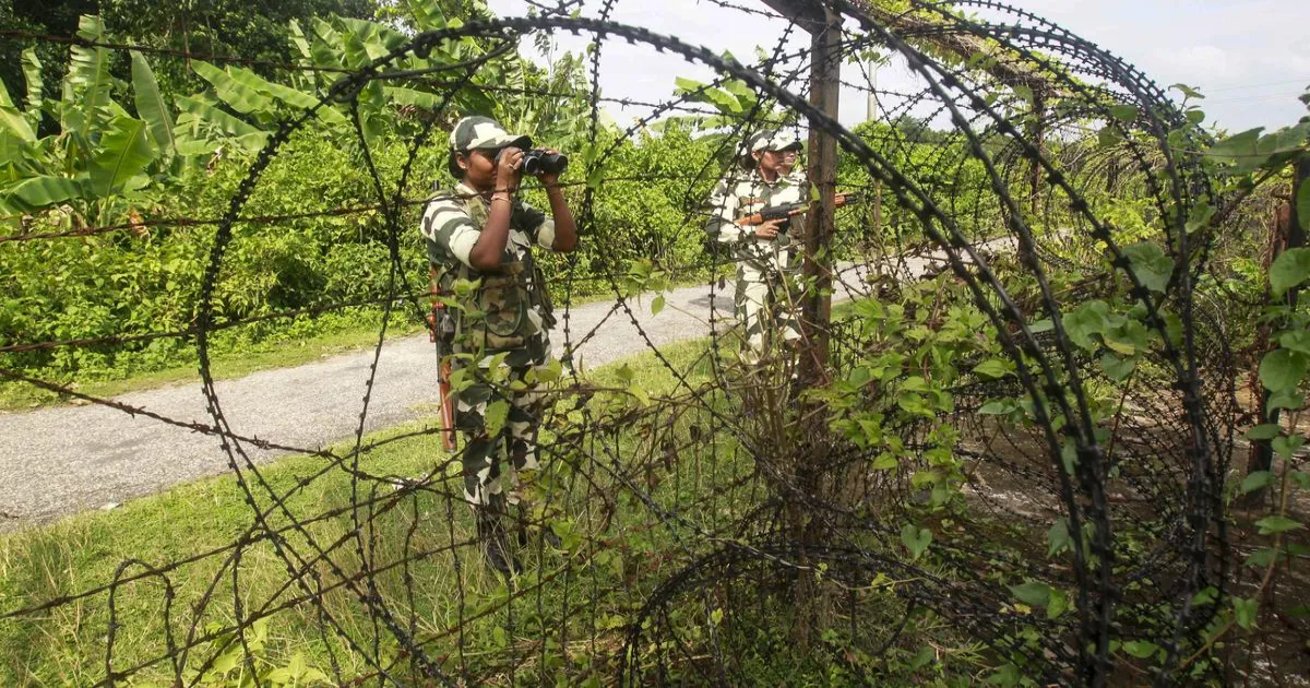 जम्मू-कश्मीर के कठुआ में पाकिस्तानी घुसपैठिया BSF की गोलीबारी में घायल, गिरफ्तार