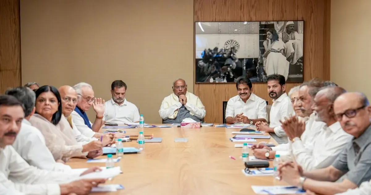 केरल मुख्यमंत्री की घोषणा फिर टली, कांग्रेस में केसी वेणुगोपाल पर आम सहमति बनाने की कोशिश