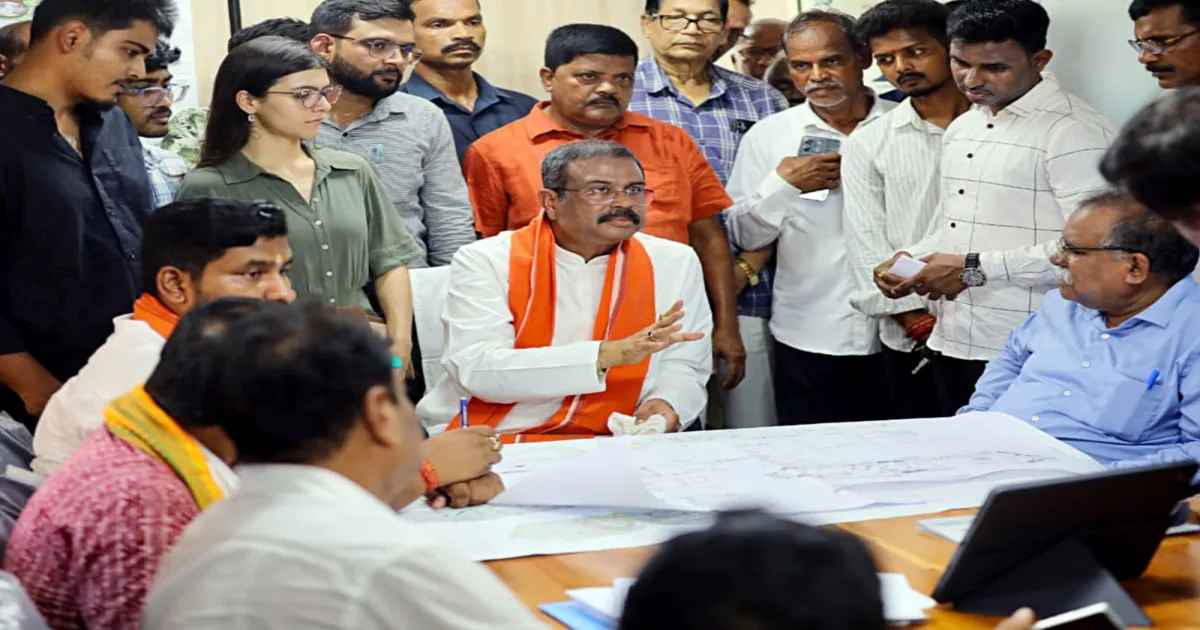केंद्रीय मंत्री धर्मेंद्र प्रधान की अध्यक्षता में उच्च स्तरीय समीक्षा बैठक, री-NEET की तैयारी और सुरक्षा पर जोर