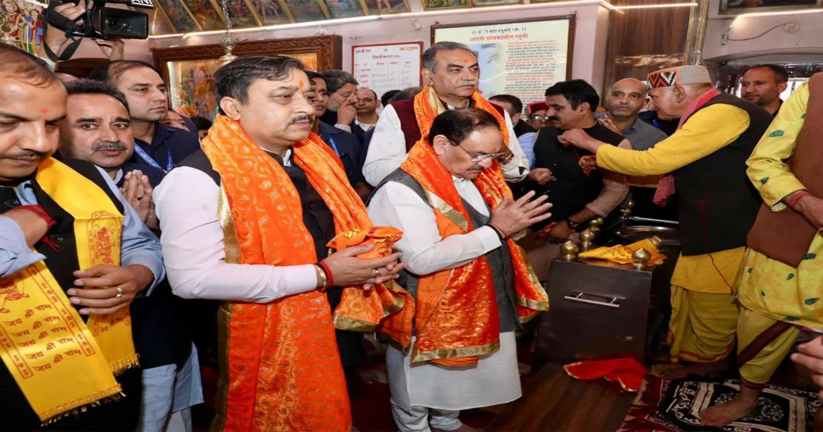 शिमला दौरे पर जेपी नड्डा ने जाखू हनुमान मंदिर और तारा देवी मंदिर में की पूजा-अर्चना