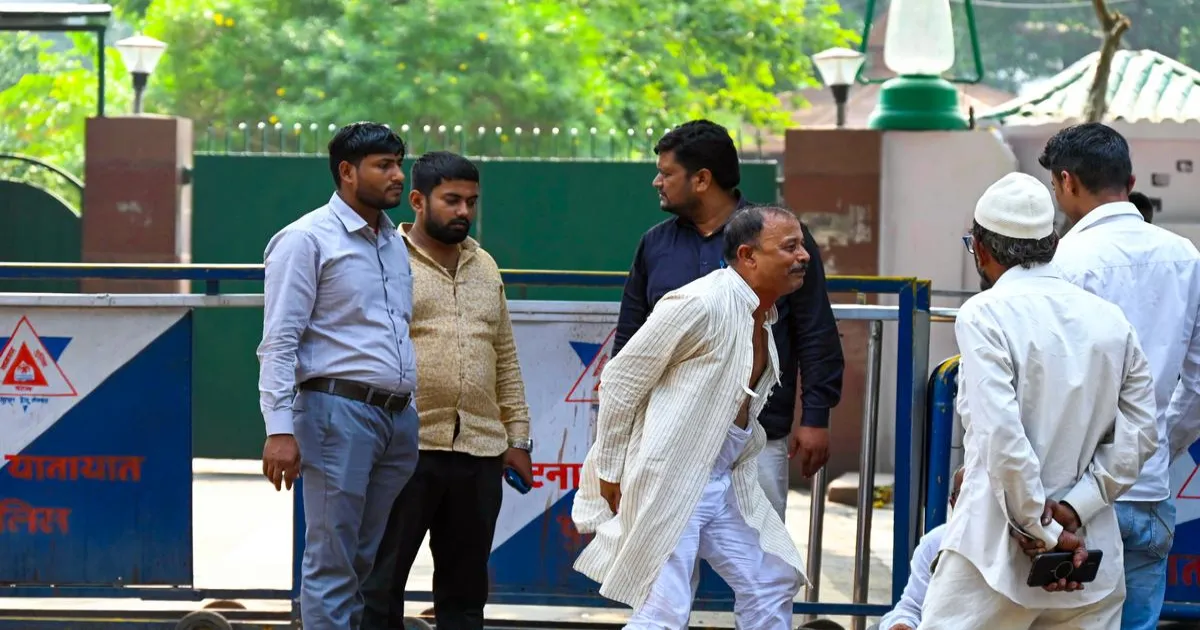 बिहार विधानसभा चुनाव: टिकट न मिलने पर उम्मीदवारों ने इंडिया ब्लॉक में पैसे की मांग का लगाया आरोप