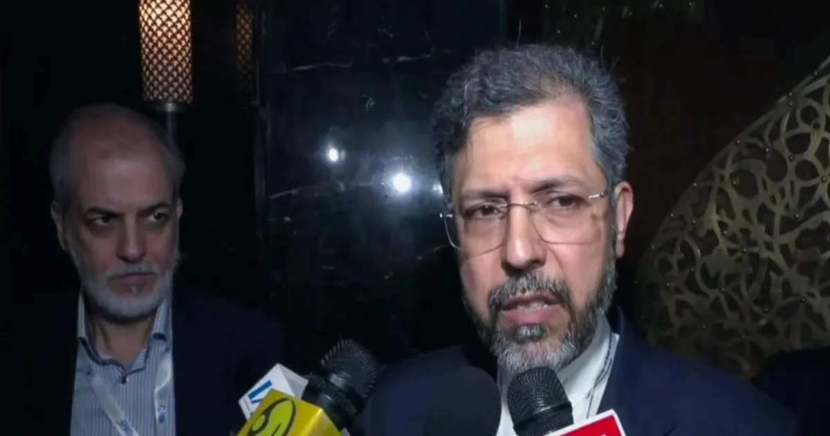 भारत को अमेरिका से पूछना चाहिए कि वह भारतीय महासागर में ईरानी जहाजों को क्यों निशाना बना रहा है: ईरान मंत्री खातिबज़ादेह