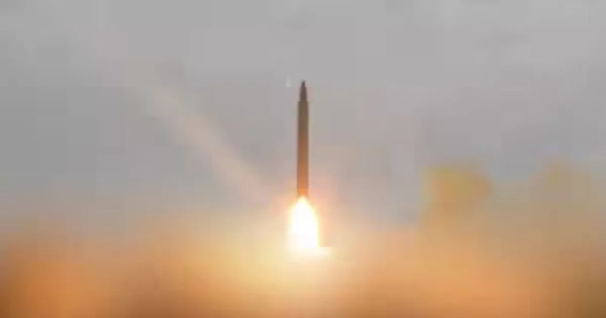 ईरान ने युद्ध में पहली बार दाँसती मिसाइल सेजील का परीक्षण किया