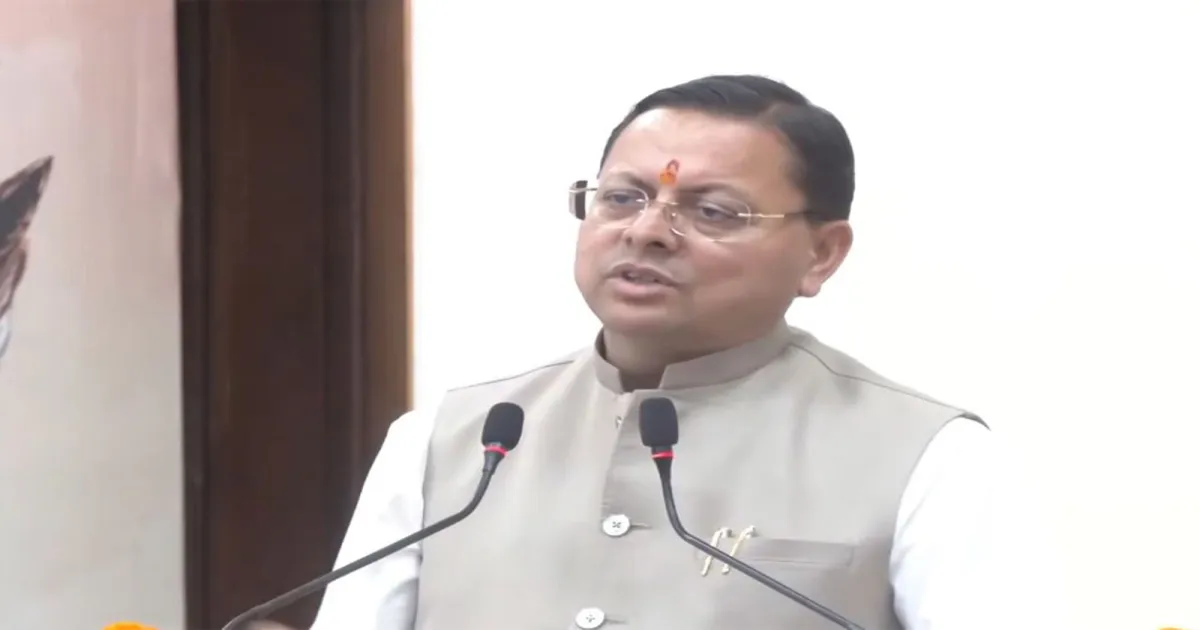 उत्तराखंड: मुख्यमंत्री पुष्कर सिंह धामी ने जितेन ठाकुर को राज्य का सर्वोच्च साहित्यिक पुरस्कार प्रदान किया