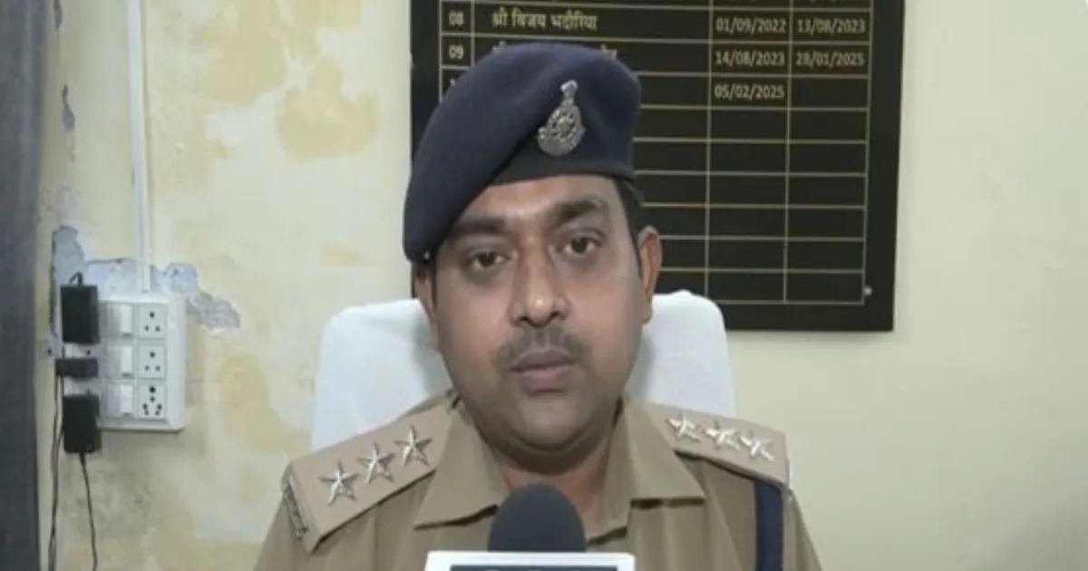 ग्वालियर में भीषण सड़क हादसा: बिजली के खंभे से टकराई कार, दो की जलकर मौत