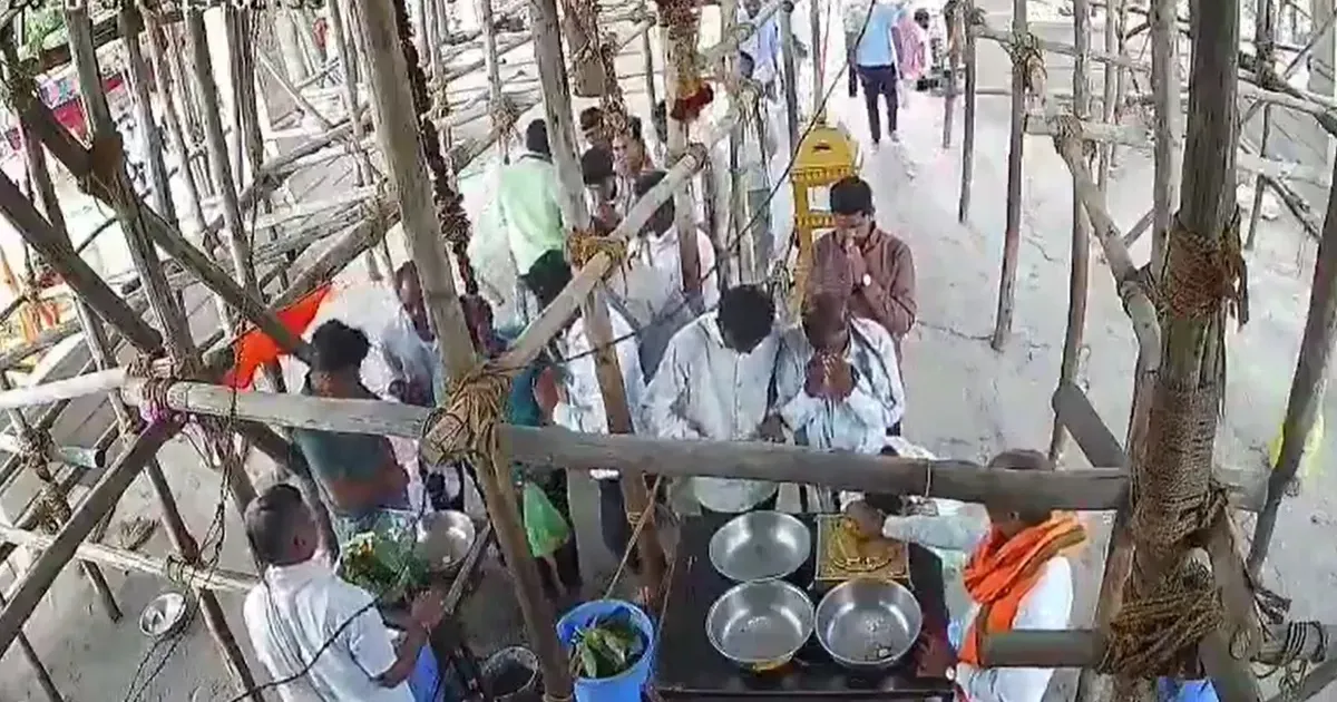 महाराष्ट्र के परभणी में मंदिर हादसा: 5 की मौत, कई घायल; पीएम मोदी और सीएम फडणवीस ने जताया शोक