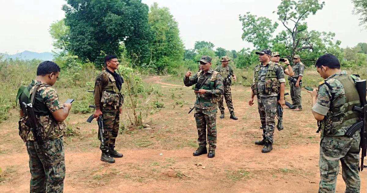 झारखंड के लातेहार में दो माओवादी गिरफ्तार