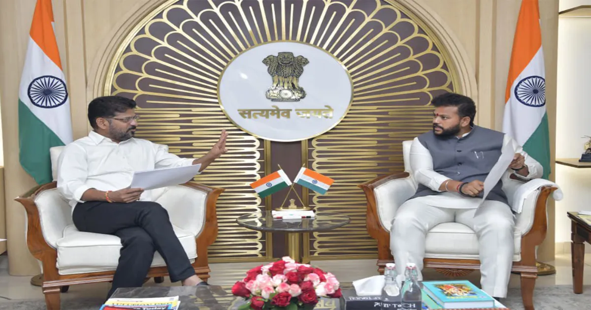 तेलंगाना सीएम ने नागरिक उड्डयन मंत्री से की मुलाकात, वारंगल और आदिलाबाद एयरपोर्ट परियोजनाओं के लिए तय की समयसीमा