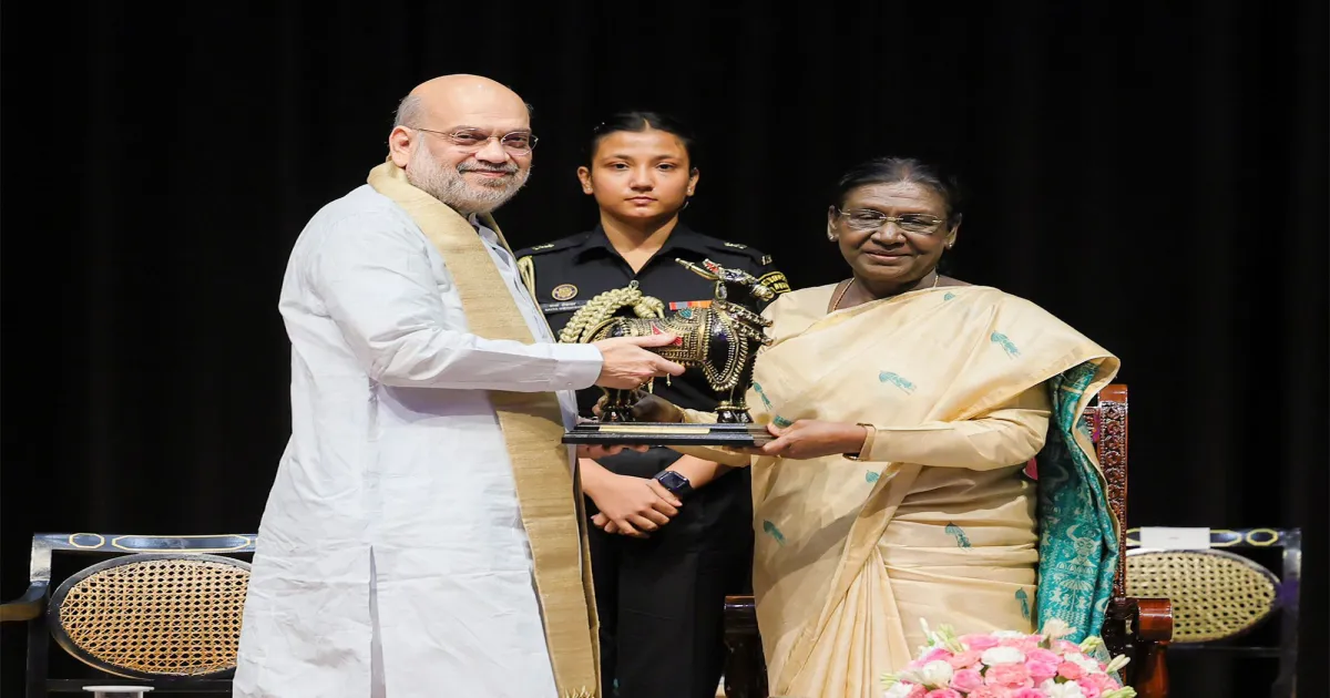 अमित शाह ने बस्तर की समृद्ध संस्कृति की सराहना की, कहा- अब नक्सल मुक्त होकर अपनी विरासत को संजो रहा क्षेत्र