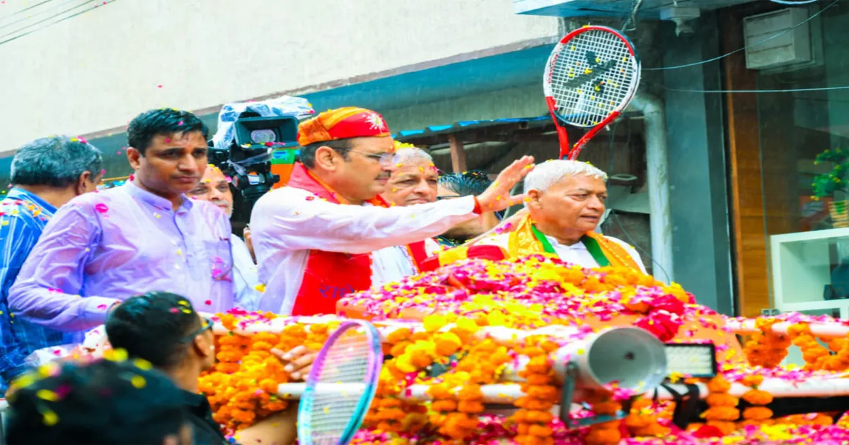 भीलवाड़ा में भजनलाल शर्मा का रोड शो, बोले- ट्रिपल इंजन सरकार विकास को देगी रफ्तार