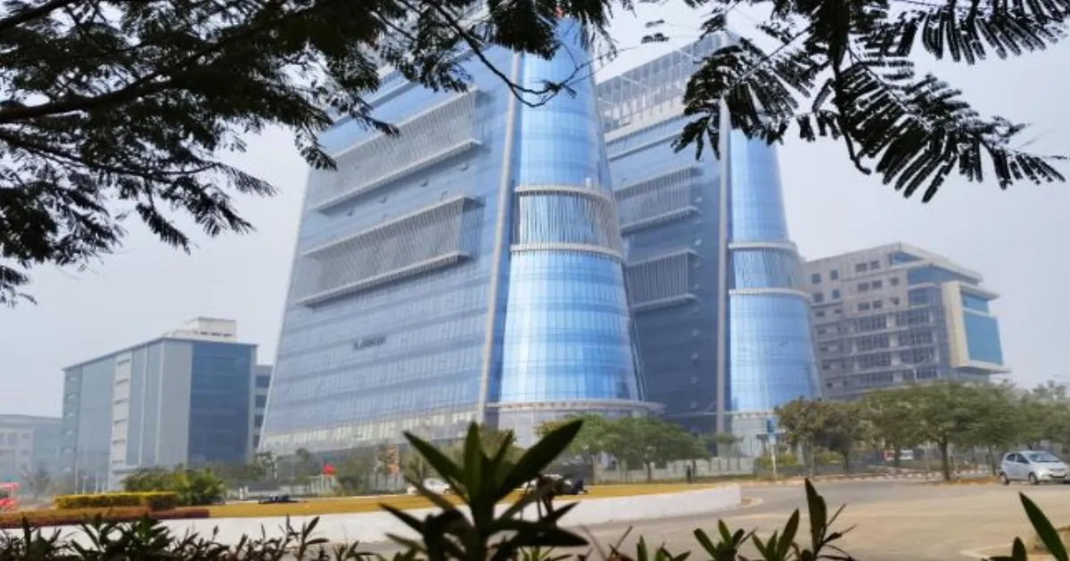 चंडीगढ़ की छाया से निकलकर महानगर बना मोहाली, बदली शहर की पहचान