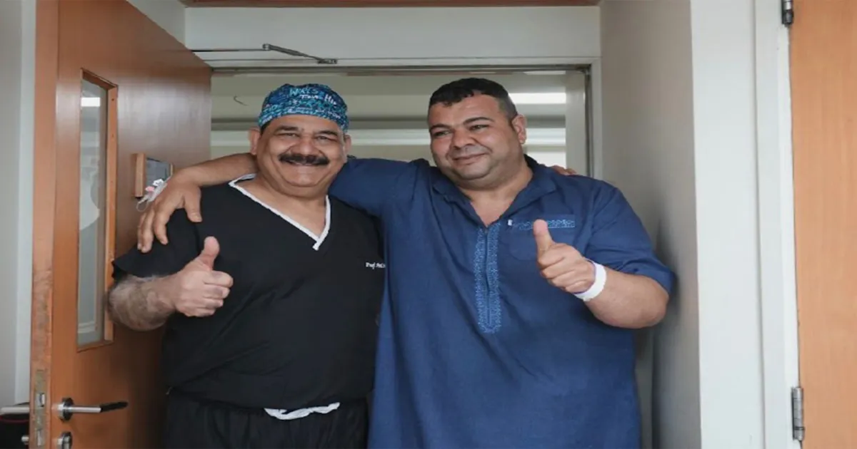 162 किलो वजन वाले इराकी मरीज की जटिल हिप रिप्लेसमेंट सर्जरी, डॉक्टरों ने लौटाई चलने की क्षमता