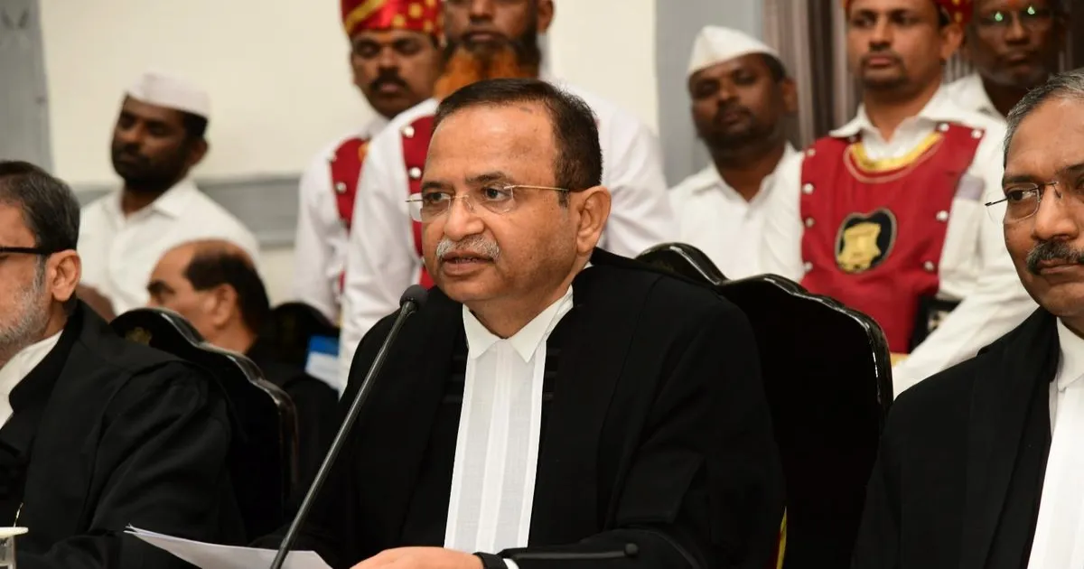 राष्ट्रपति ने न्यायमूर्ति अलोक अराढ़े और न्यायमूर्ति विपुल पंचोली को सुप्रीम कोर्ट में पदोन्नत किया