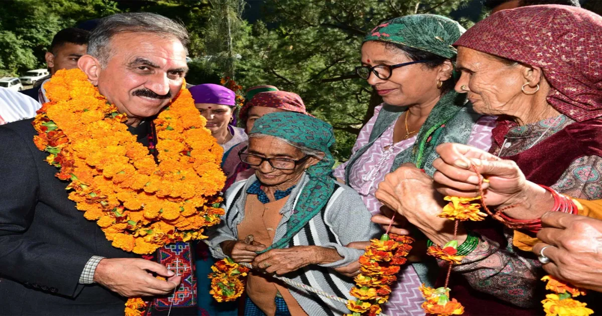 हिमाचल के मुख्यमंत्री सुखविंदर सिंह सुक्खू ने तकलेच स्कूल को सीबीएसई में बदलने की घोषणा की