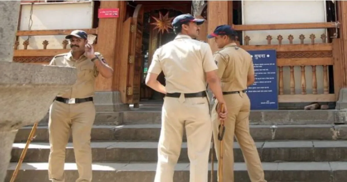 आईपीएस अधिकारी बनकर पुणे पुलिस कमिश्नरेट पहुंचा युवक, धोखाधड़ी का मामला दर्ज