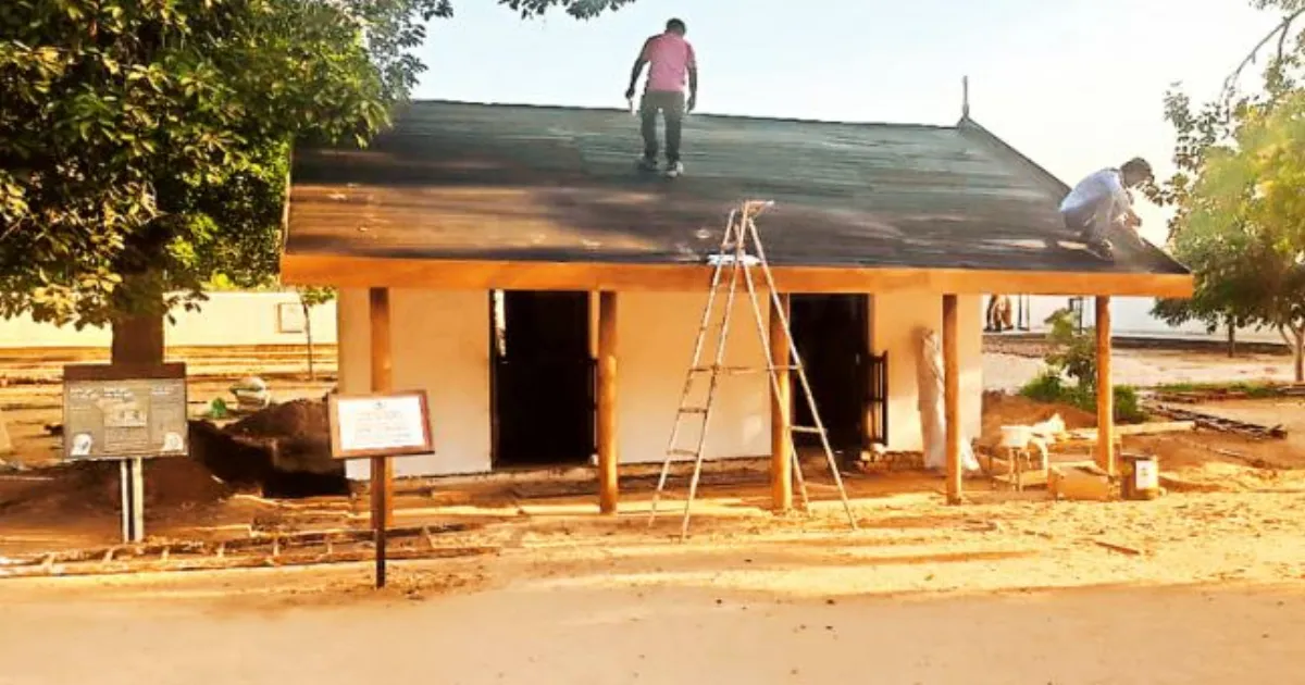 विशेष रिपोर्ट: साबरमती आश्रम में विनोबा–मीरा कुटी की खुदाई से मिले दबे हुए सीढ़ियाँ, संरक्षण की नई योजना तैयार