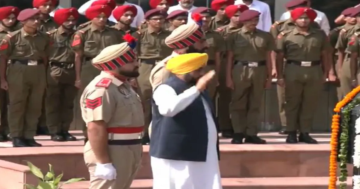 कारगिल विजय दिवस पर पंजाब सीएम भगवंत मान ने सैनिकों के शौर्य को किया नमन, कहा- देश की रक्षा के लिए हमेशा तैयार रहते हैं जवान