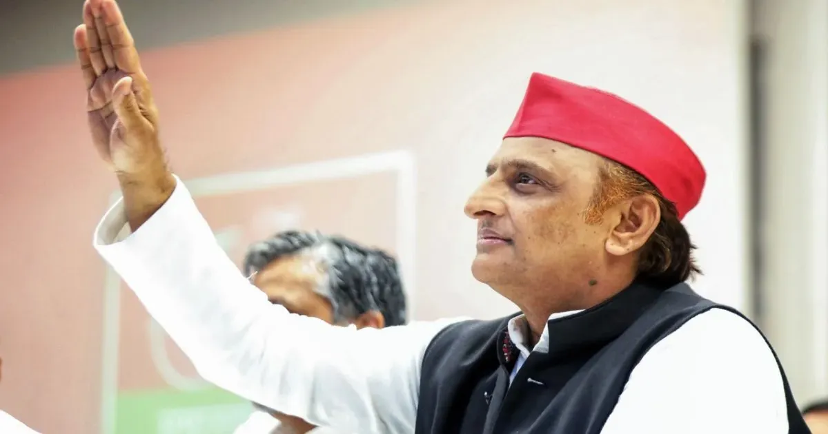 यूपी एमएलसी चुनाव: सपा ने बदले दो उम्मीदवार, आकाश अग्रवाल और संजयन त्रिपाठी को टिकट