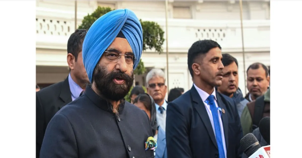 दिल्ली सरकार ने वाणिज्यिक वाहनों पर पर्यावरण क्षतिपूर्ति शुल्क बढ़ाया