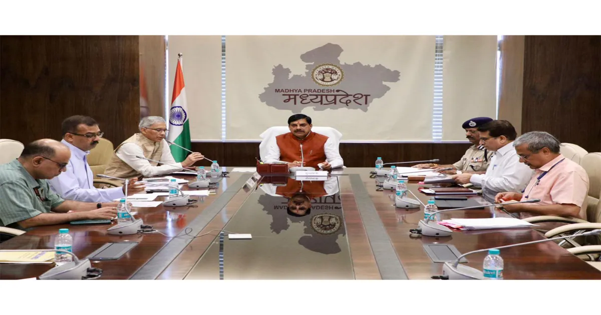 मध्य प्रदेश के मुख्यमंत्री मोहन यादव ने नीट-यूजी 2026 की तैयारियों की समीक्षा की, पारदर्शी और सुचारु परीक्षा कराने के निर्देश