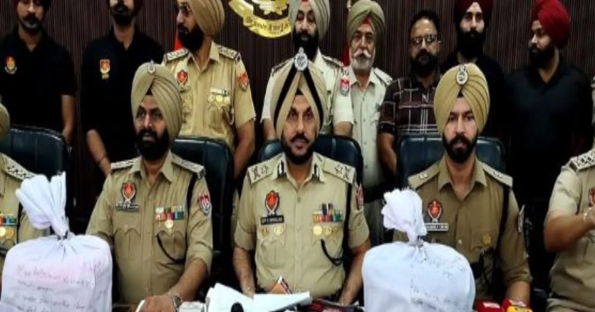 पंजाब पुलिस ने नशा तस्करी के दो मॉडल का किया भंडाफोड़, 15 किलो अफीम के साथ चार गिरफ्तार