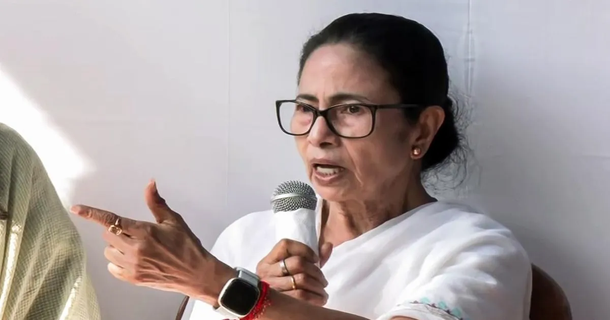 बंगाल शिक्षक भर्ती मामले में ममता के खिलाफ अवमानना याचिका वापस, अटॉर्नी जनरल ने सहमति नहीं दी