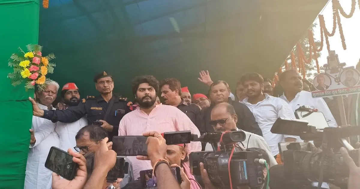 भविष्य पर नजर, पर अतीत का बोझ: शहाबुद्दीन के बेटे उसामा की सियासी जद्दोजहद