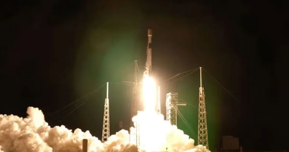 स्पेसएक्स ने फ्लोरिडा से फाल्कन-9 रॉकेट के जरिए 29 नए स्टारलिंक उपग्रह कक्षा में भेजे