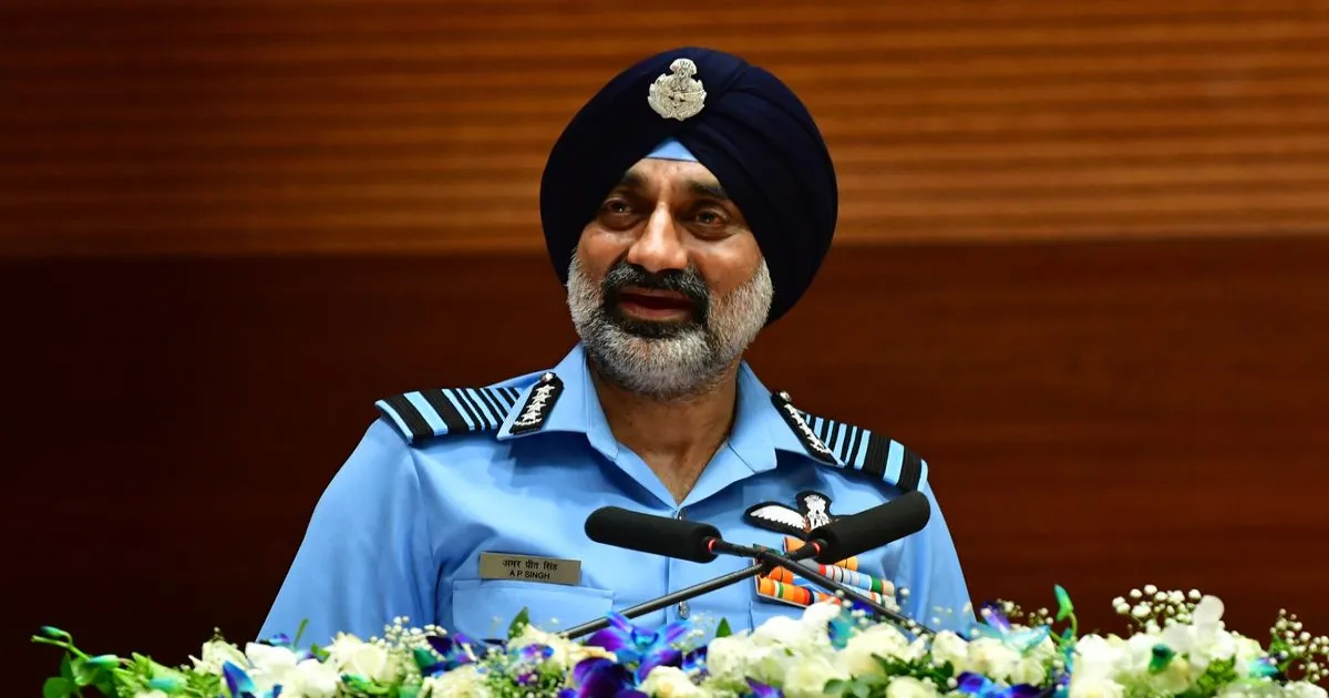 आज की प्रमुख खबरें: ऑपरेशन सिंदूर में पाकिस्तान के नुकसान पर IAF चीफ का बयान, कर्नाटक में वोट धोखाधड़ी जांच और अन्य