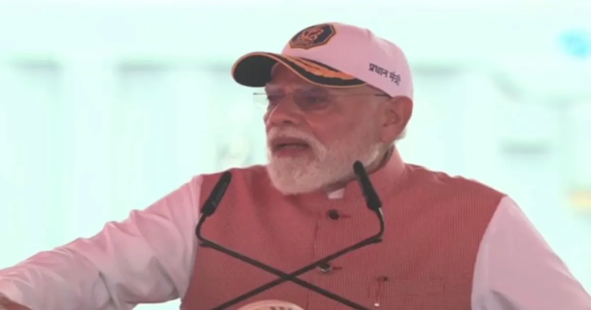 तिरुवल्लूर अमोनिया गैस रिसाव हादसे पर प्रधानमंत्री नरेंद्र मोदी ने जताया शोक, घायलों के शीघ्र स्वस्थ होने की कामना