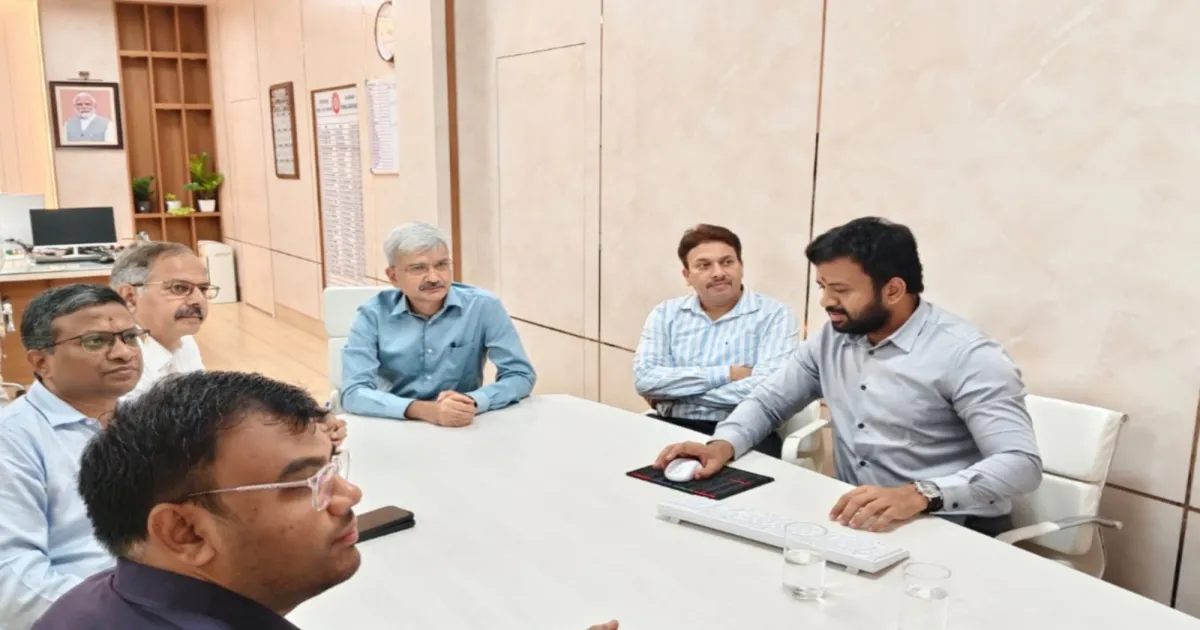 विजयवाड़ा मंडल ने लॉन्च किया भारतीय रेलवे का पहला रियल-टाइम ट्रेन पंक्चुअलिटी मॉनिटरिंग ऐप