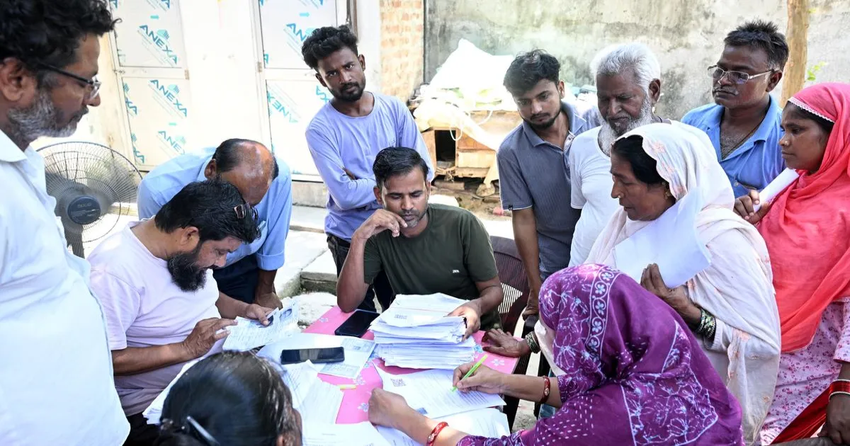 बिहार SIR: महिलाओं के नामों में उच्च कटौती पर उठ रहे सवाल